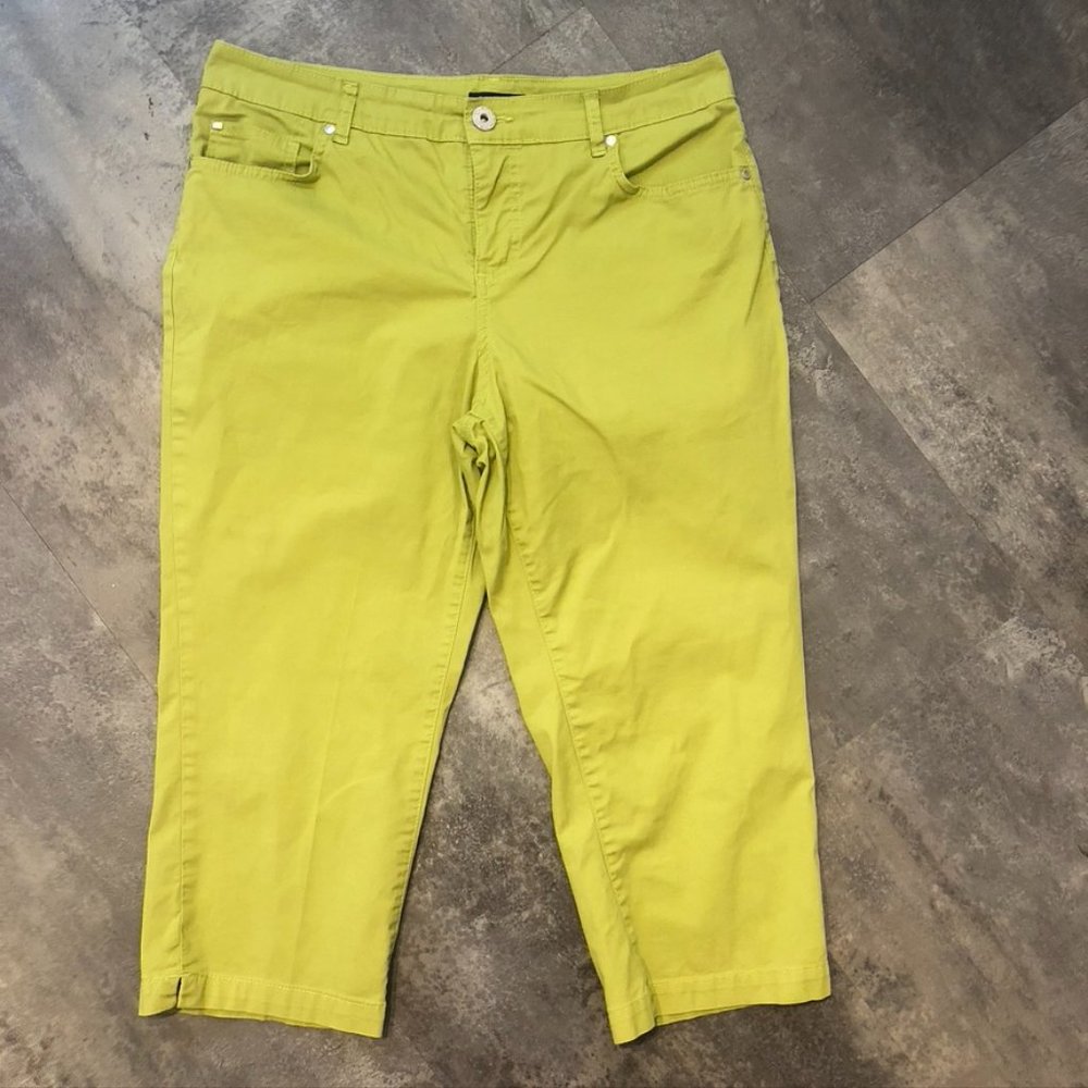 Bandolino Green Mandie Capris